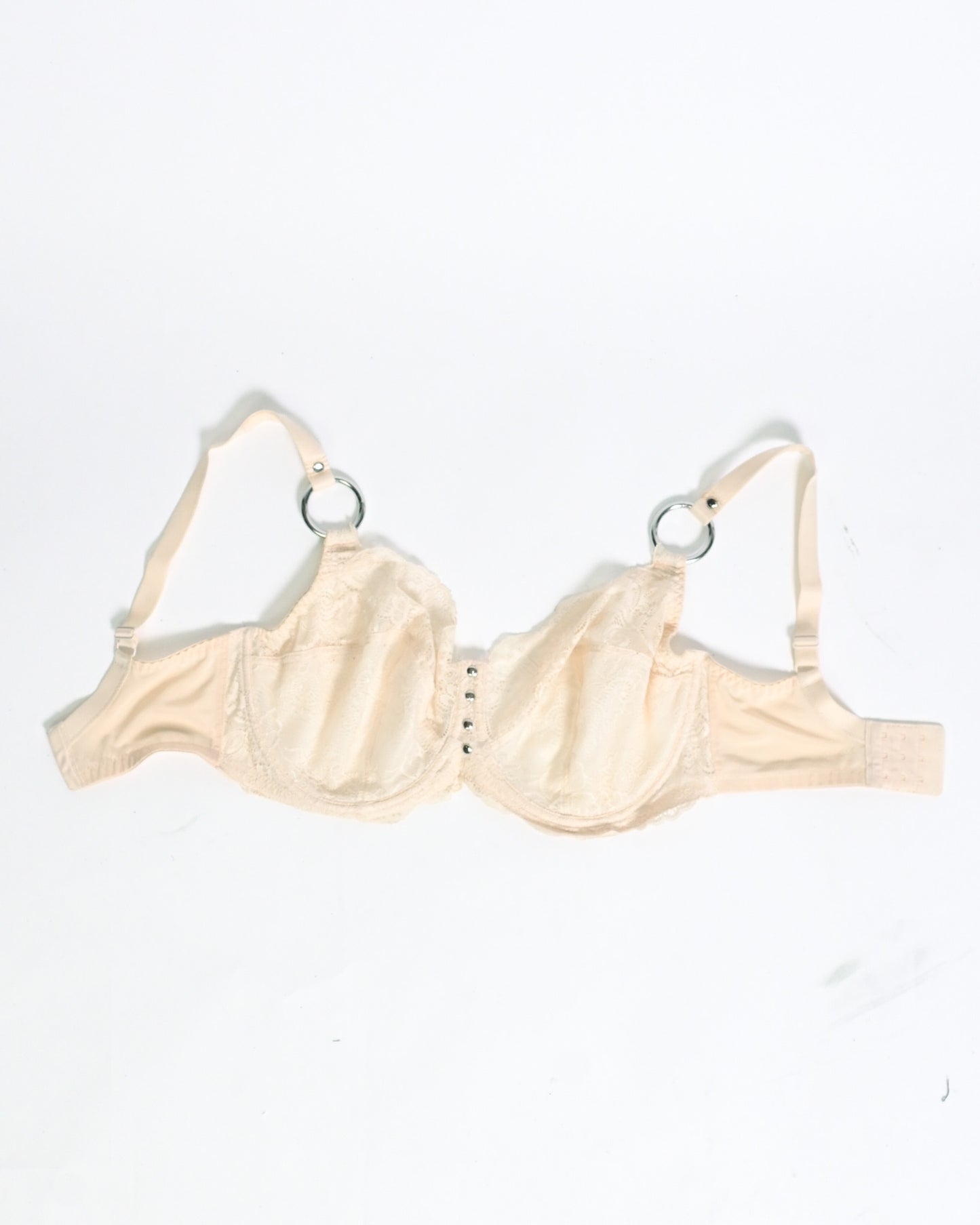 Creamy vintage bra (32DD/34DDD)
