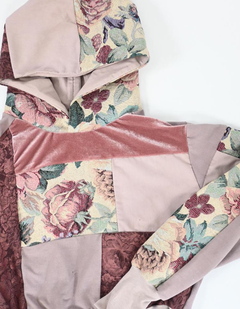 Monochromatic patch hoodie (Multiple sizes)