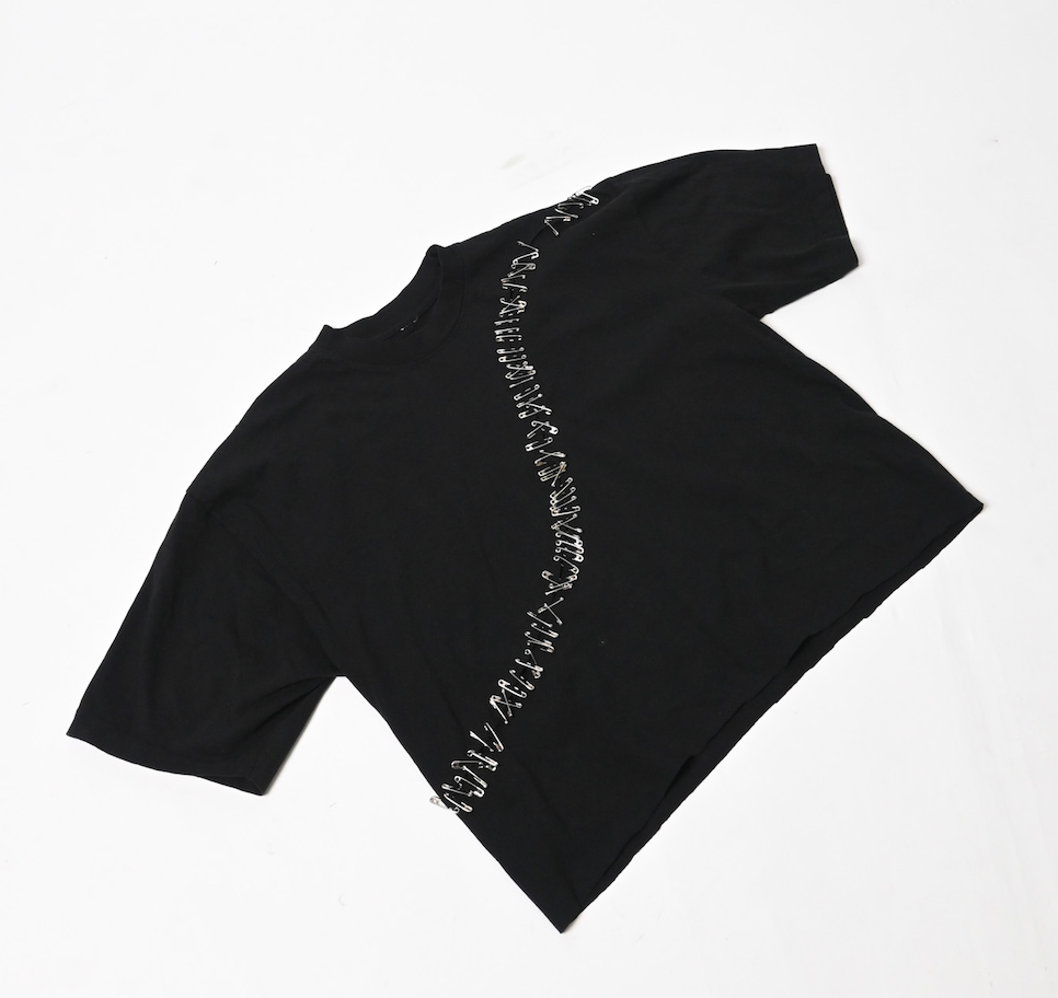 Safety pin tee