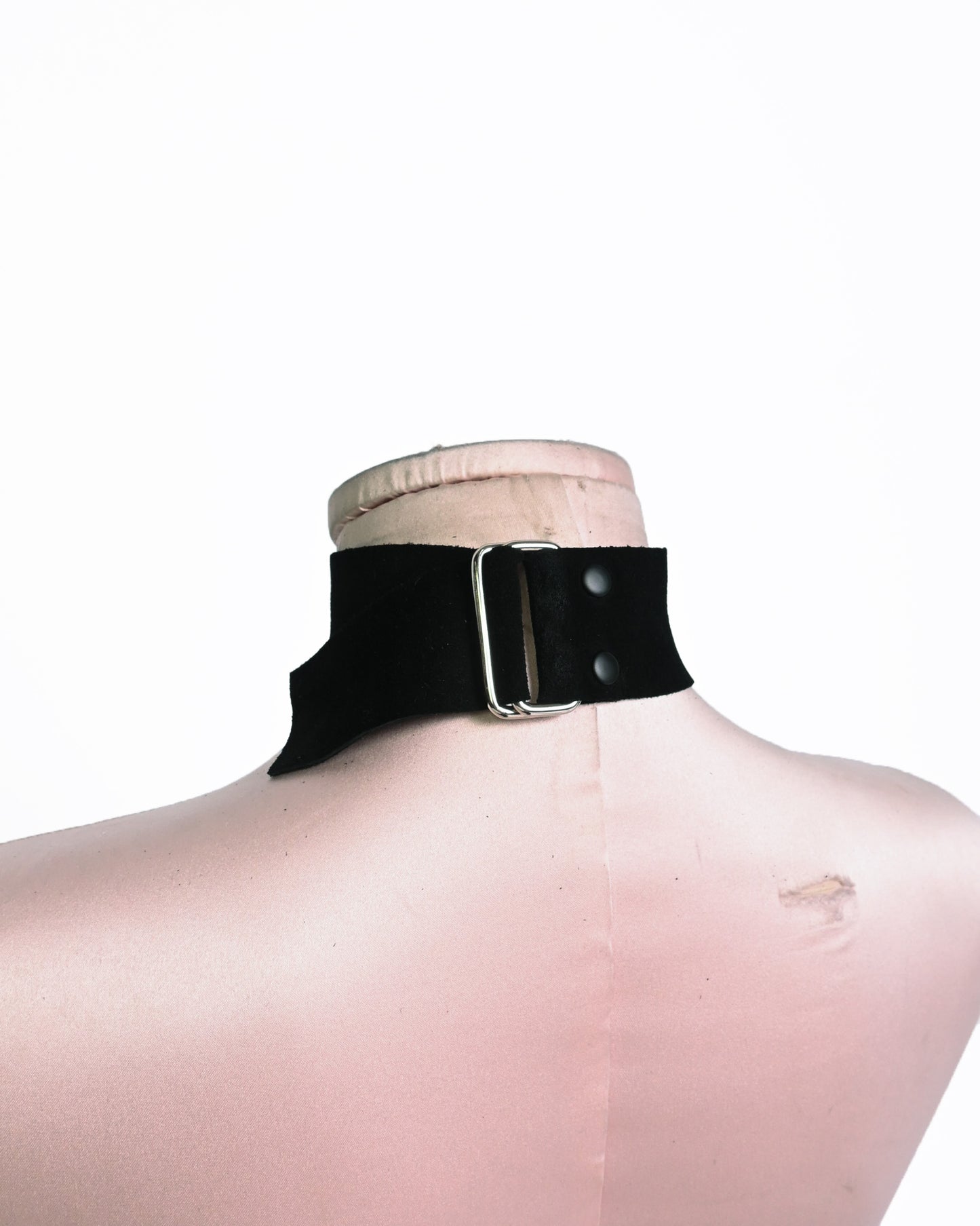 Hardware collar