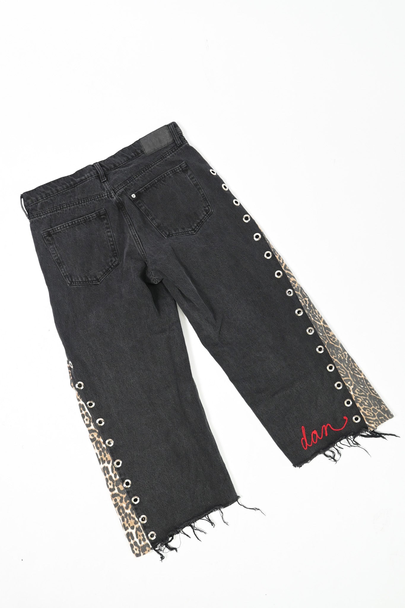 Chain-stitched cheetah denim (34/25)