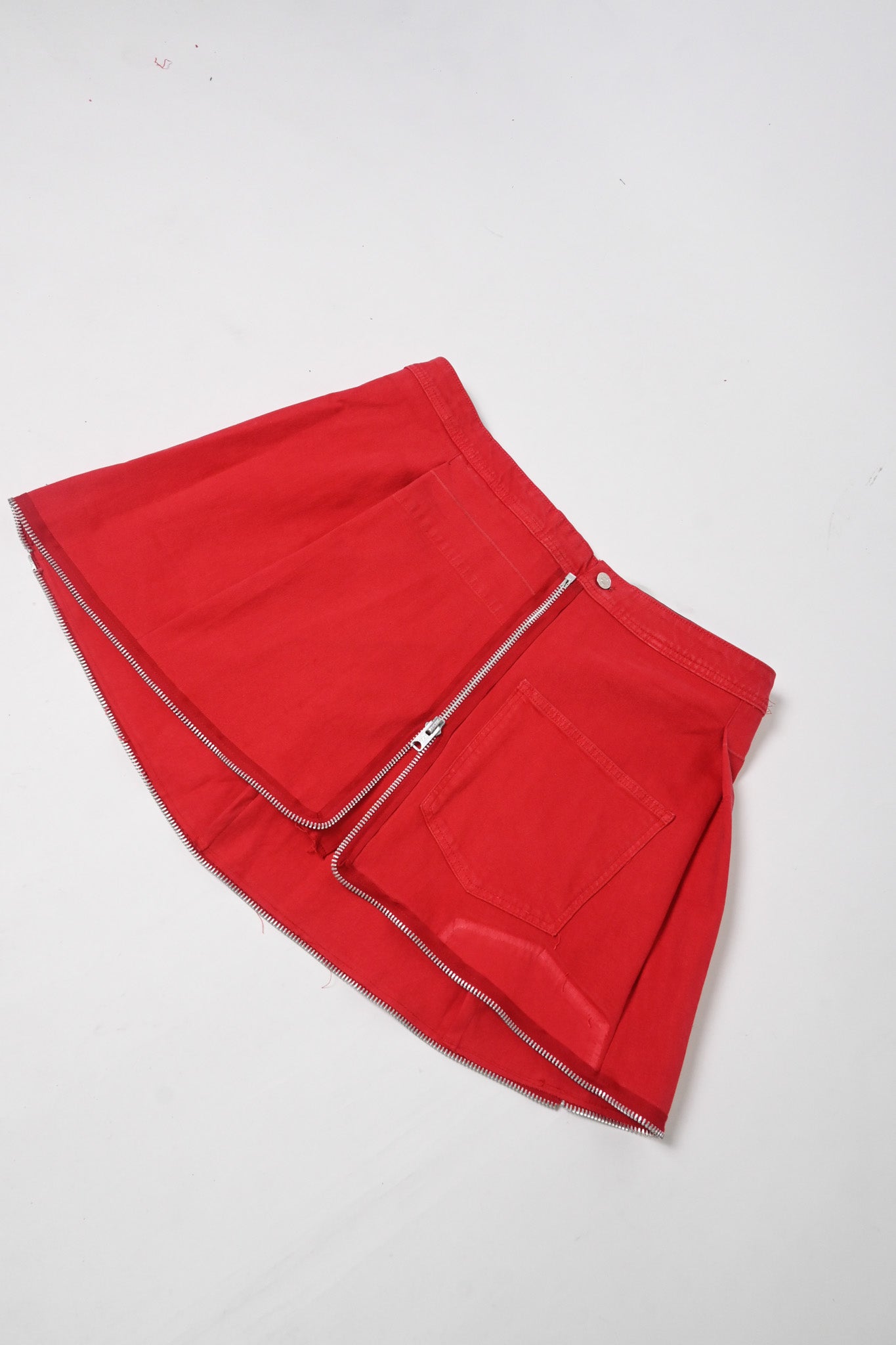 Red pleated skirt (3XL)