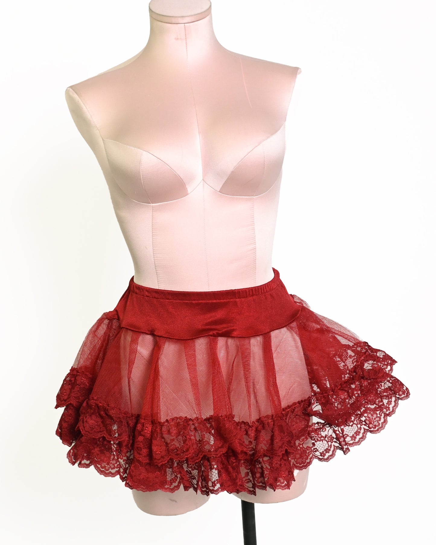 IONAS Red Fluffy skirt