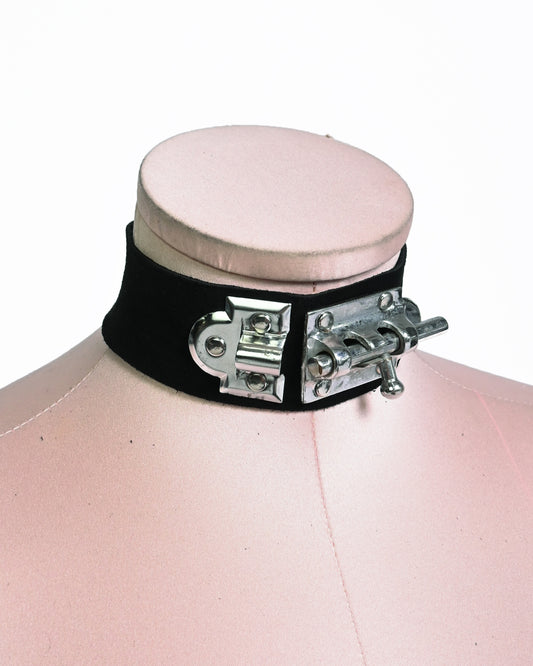 Lock choker