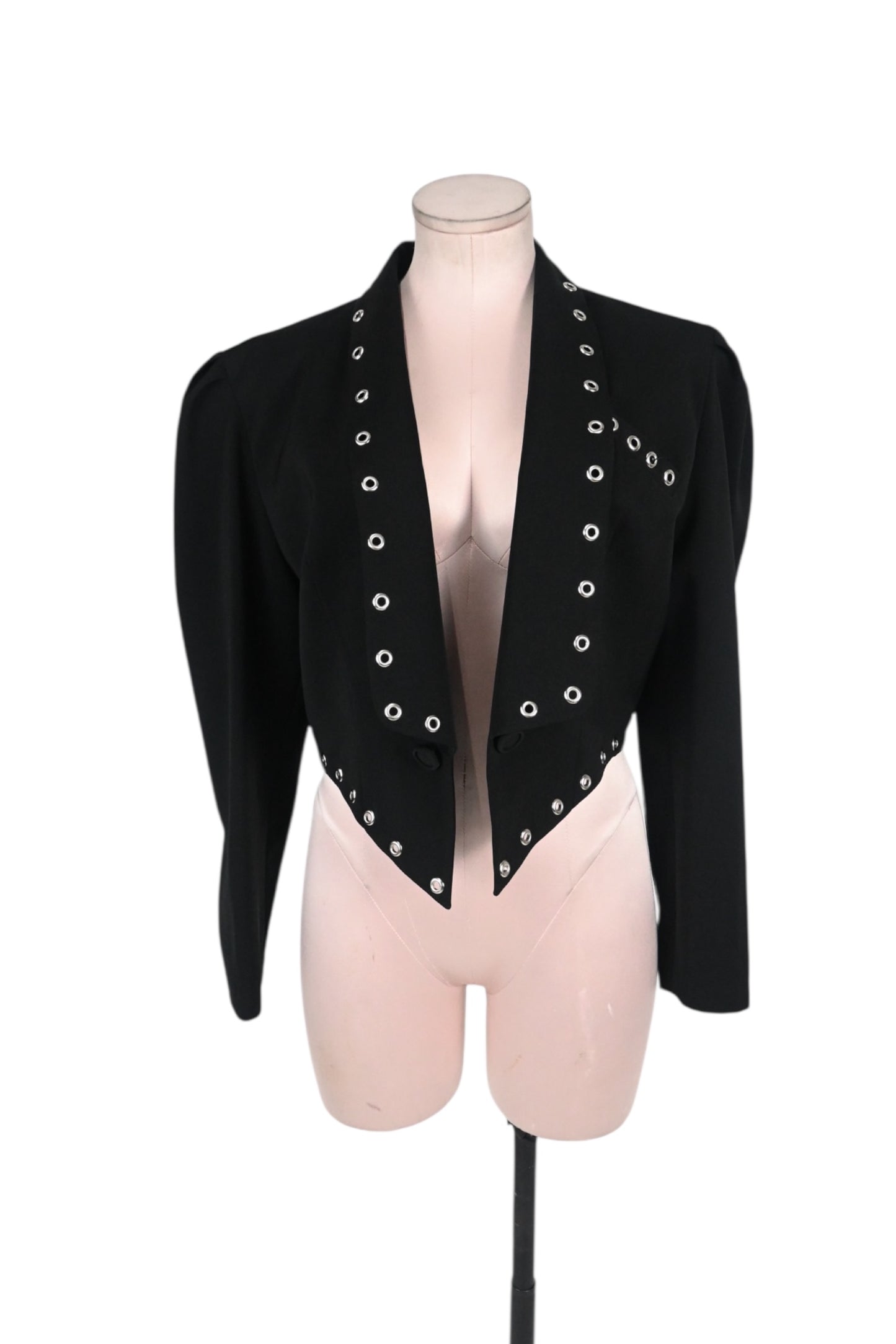 Grommet dan Blazer S