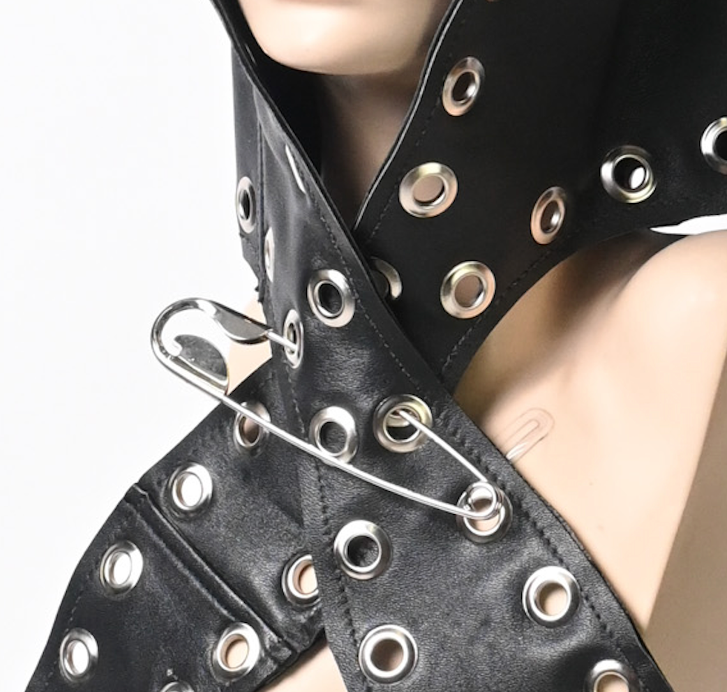 Leather hood bonnet