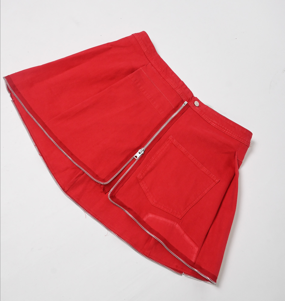 Red pleated skirt (3XL)