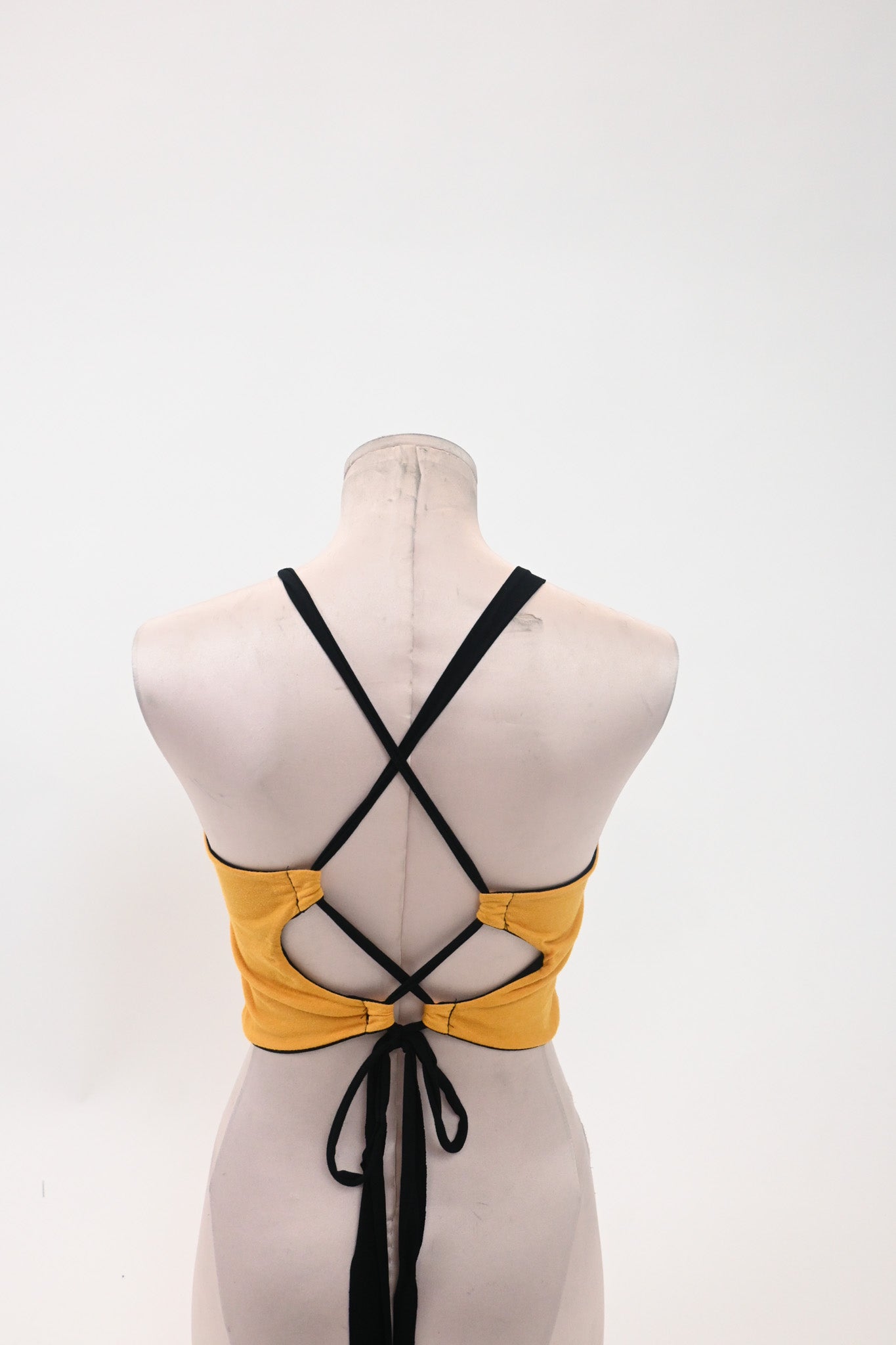 Reversible BIG MAMA / Black Tie back tank (M/L cropped)
