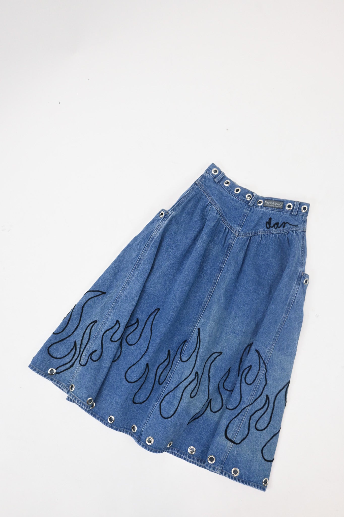 Tattoo Skirt 26"